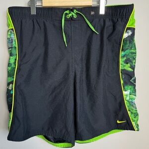 Nike Men's Black/Green Drawstring Waist Board Short‎ Swim Trunks Size Large Mesh